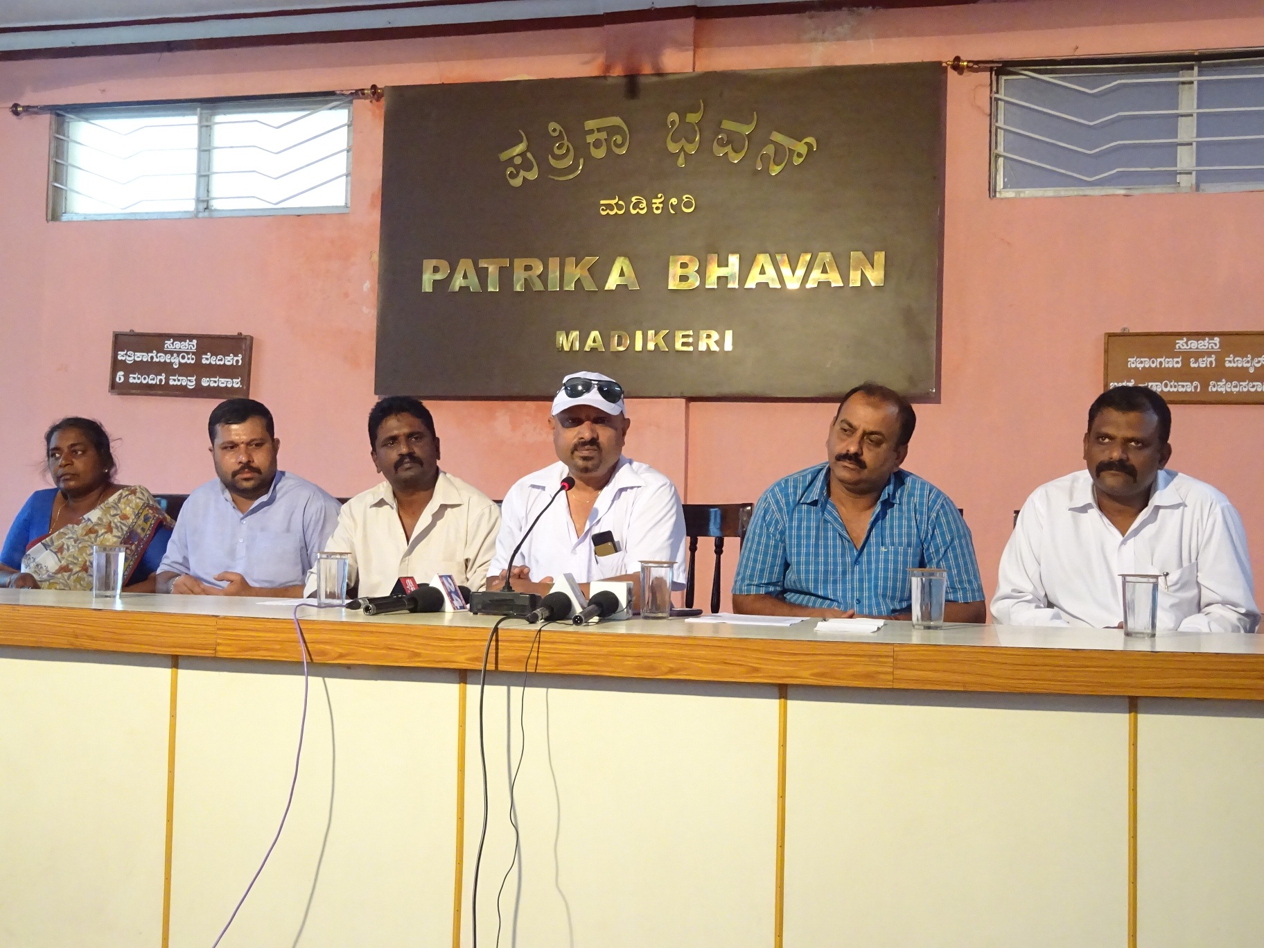 ಮಡಿಕೇರಿ ದಸರಾದಲ್ಲಿ  ರಾಜಕೀಯ: ಜೆಡಿಎಸ್ ಆರೋಪ